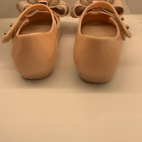 Mini Melisa Beige Shoes sz 7 worn once - Picture 4 of 6